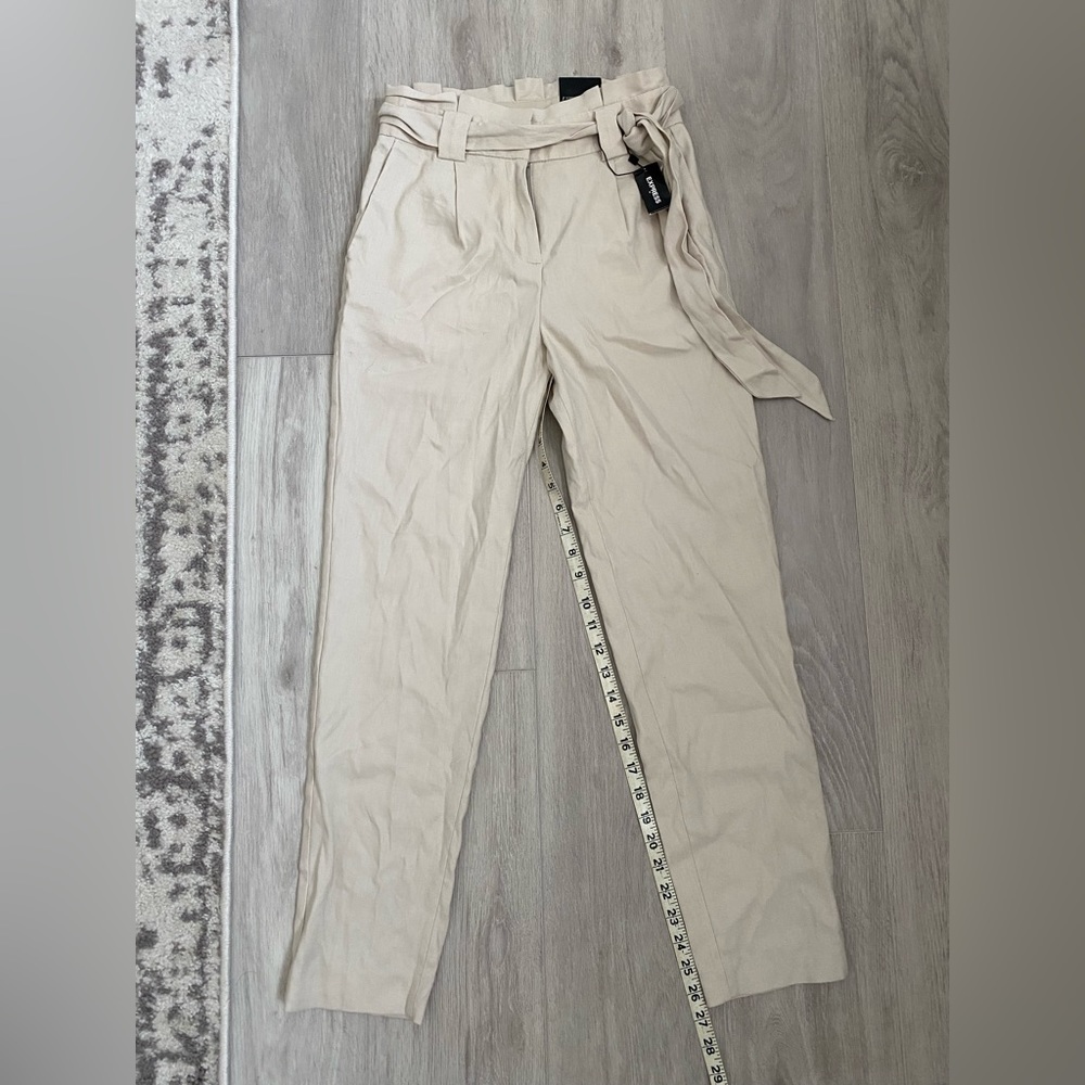 NWT Express belt pants khaki beige size 0